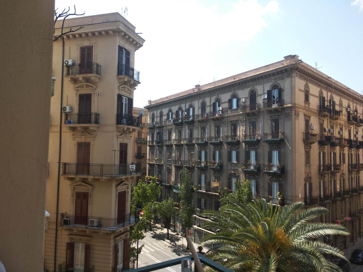 Ferienwohnung Casa Studenti E Giovani Turisti Fkk - Giochi Di Societa Ed Intimo Party - Volontari Benvenuti Palermo Exterior foto