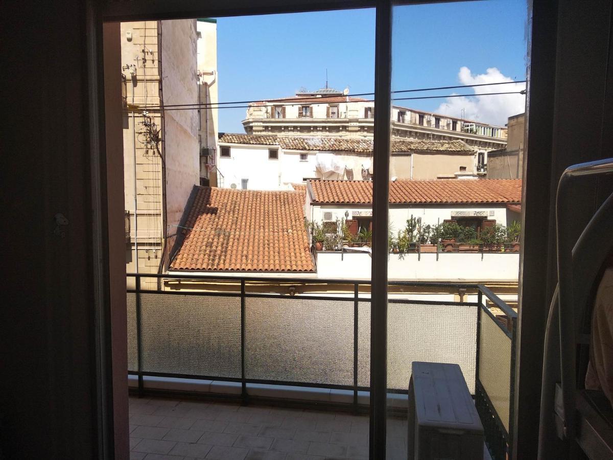 Ferienwohnung Casa Studenti E Giovani Turisti Fkk - Giochi Di Societa Ed Intimo Party - Volontari Benvenuti Palermo Exterior foto