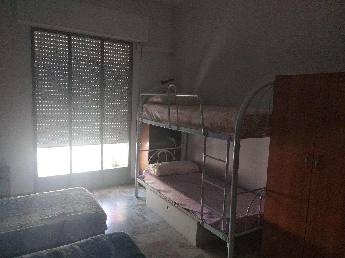Ferienwohnung Casa Studenti E Giovani Turisti Fkk - Giochi Di Societa Ed Intimo Party - Volontari Benvenuti Palermo Exterior foto