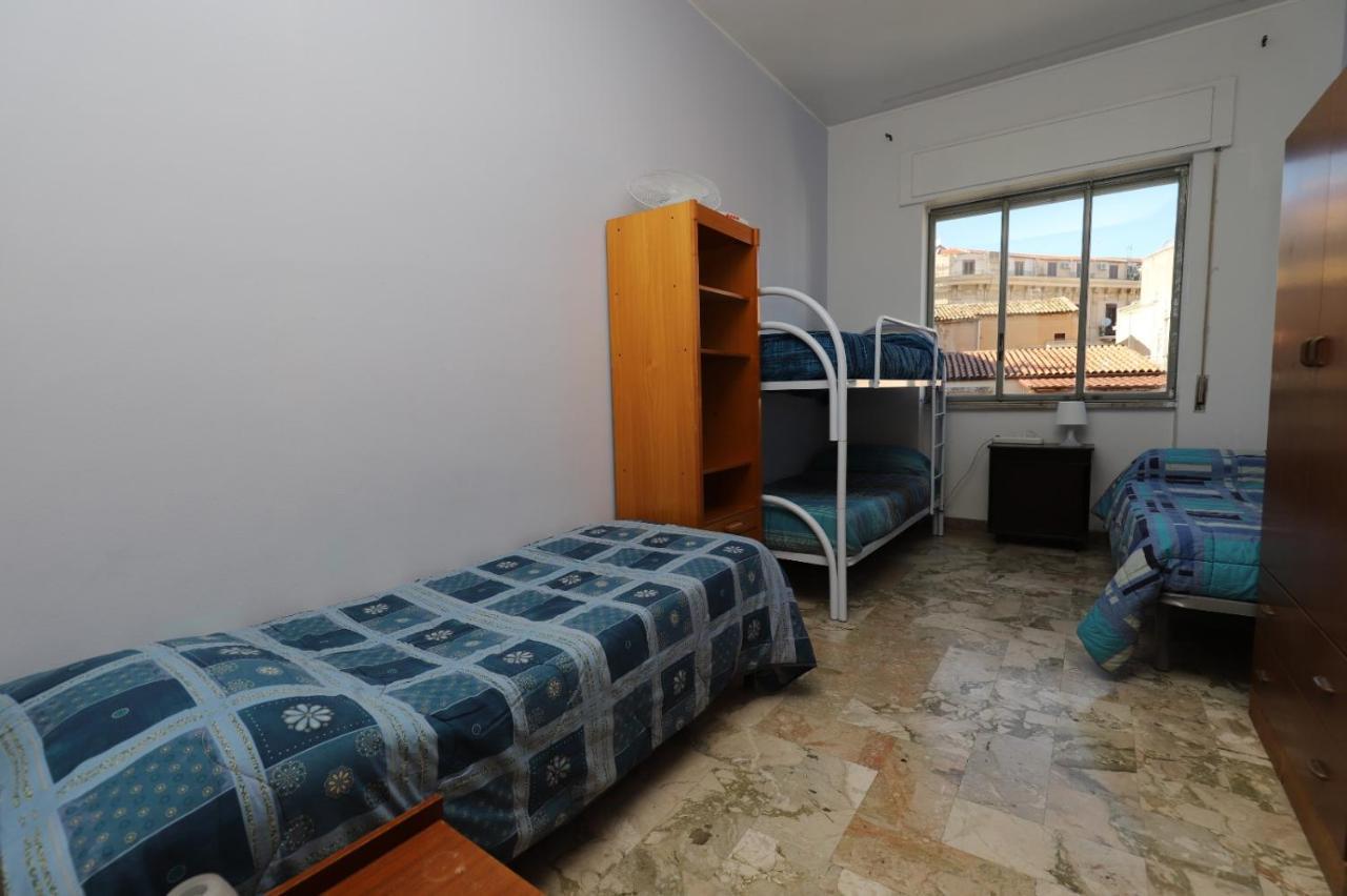 Ferienwohnung Casa Studenti E Giovani Turisti Fkk - Giochi Di Societa Ed Intimo Party - Volontari Benvenuti Palermo Exterior foto